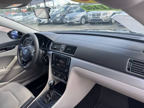 Used 2016 Volkswagen Passat 1.8T S FWD image 14