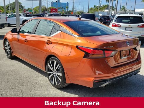 Used 2020 Nissan Altima 2.5 SR w/ Premium Package FWD image 6