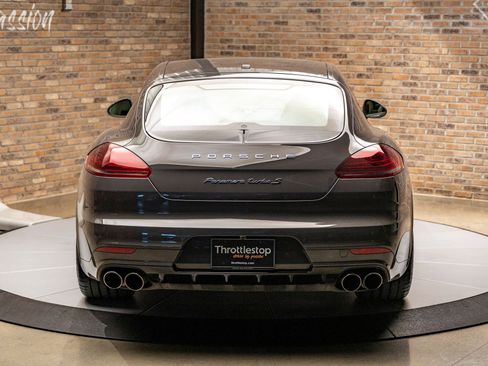 Used 2016 Porsche Panamera Turbo S image 8