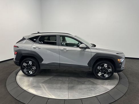 Certified 2024 Hyundai Kona SEL AWD/4WD image 8