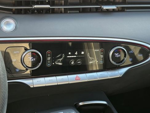 Used 2024 Genesis GV70 3.5T Sport w/ Sport Advanced Package image 19