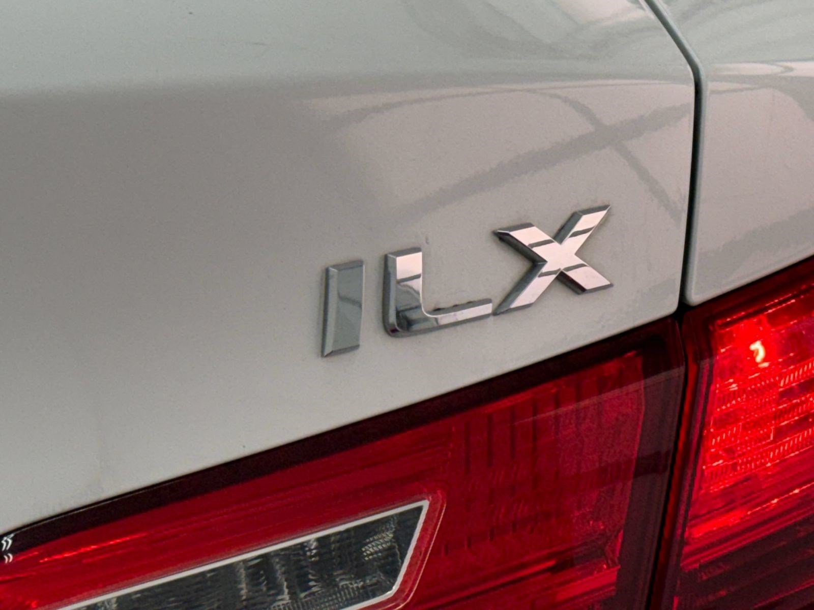 Used 2013 Acura ILX w/ Premium Package FWD image 27