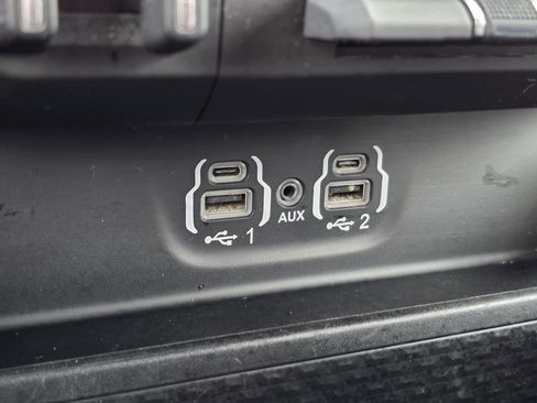 Used 2024 RAM 1500 Laramie image 27