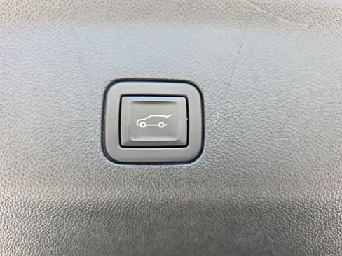 Used 2024 Chevrolet Tahoe LT RWD image 44