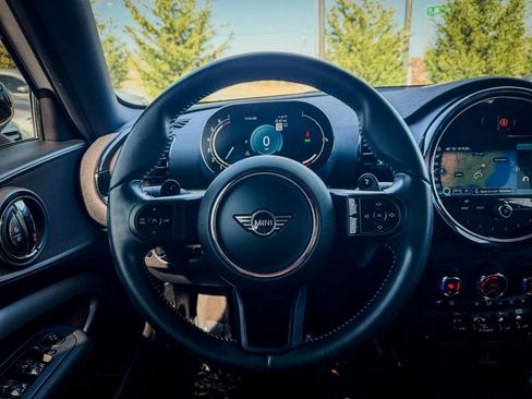 Used 2023 MINI Cooper Clubman S w/ Signature Upholstery Package image 15