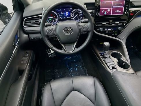Used 2022 Toyota Camry XSE image 22