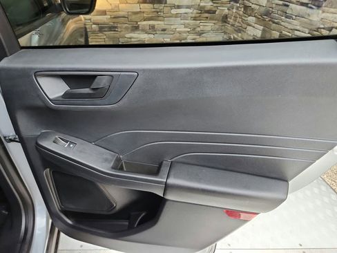 Used 2022 Ford Escape SE w/ Convenience Package image 25