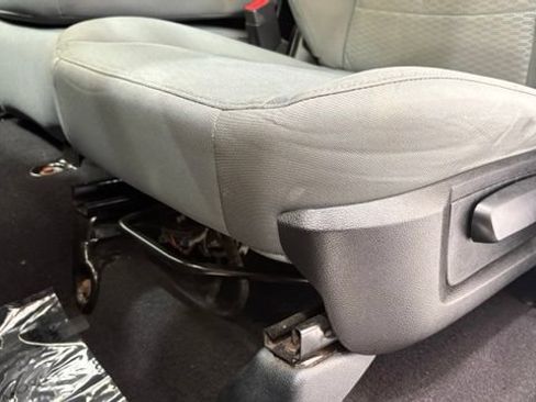 Used 2017 RAM 1500 ST w/ SXT Appearance Group AWD/4WD image 13