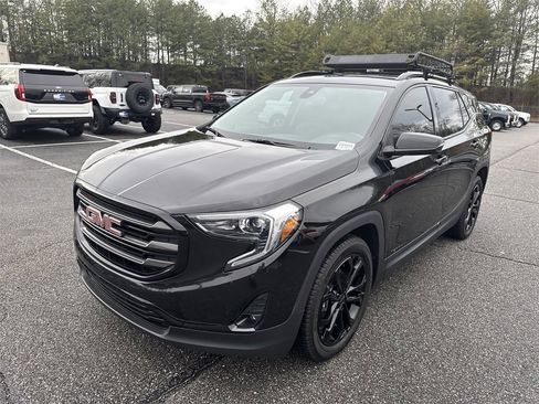 Used 2021 GMC Terrain SLT w/ Elevation Edition image 3