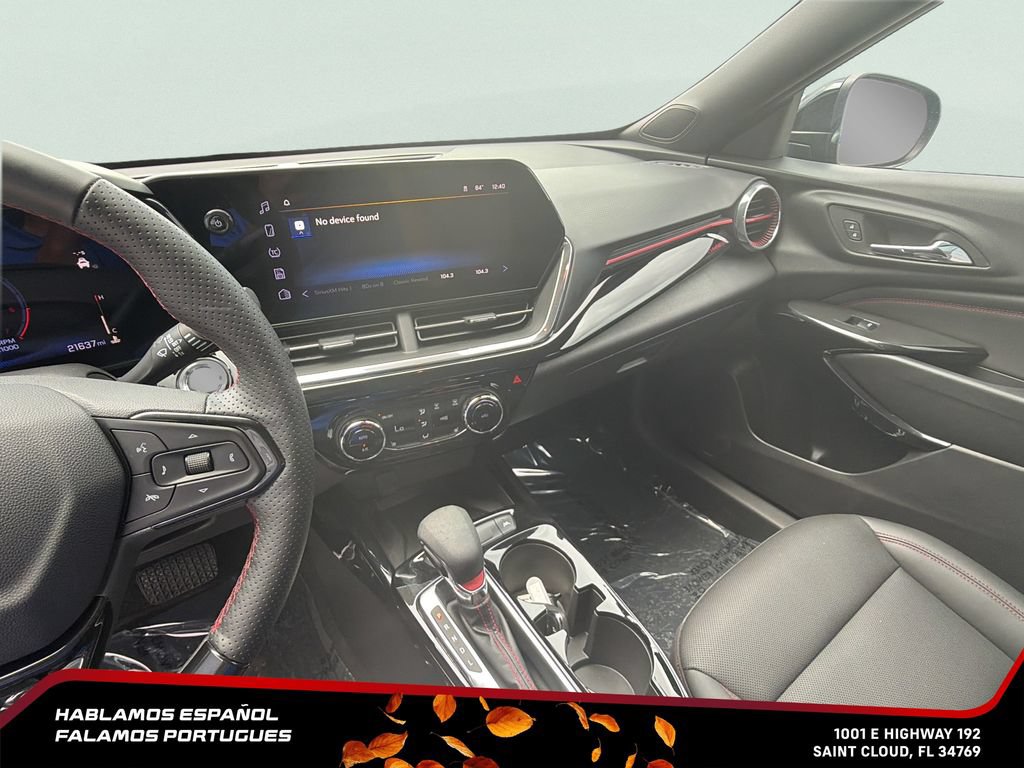 Certified 2025 Chevrolet Trax RS w/ Sunroof Package FWD image 20