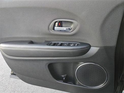 Used 2020 Honda HR-V EX image 15
