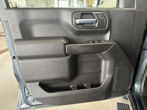 Used 2021 GMC Sierra 1500 4x4 Crew Cab w/ Sierra Value Package image 22