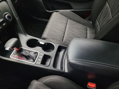 Used 2019 Kia Sportage LX FWD image 26
