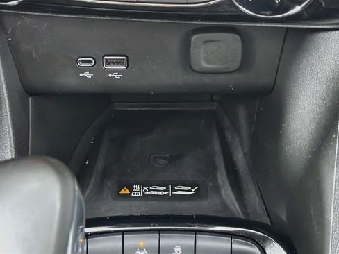 Used 2024 Buick Encore GX Sport Touring w/ Comfort Package FWD image 26