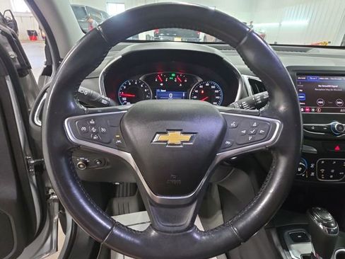 Used 2020 Chevrolet Equinox LT AWD/4WD image 18