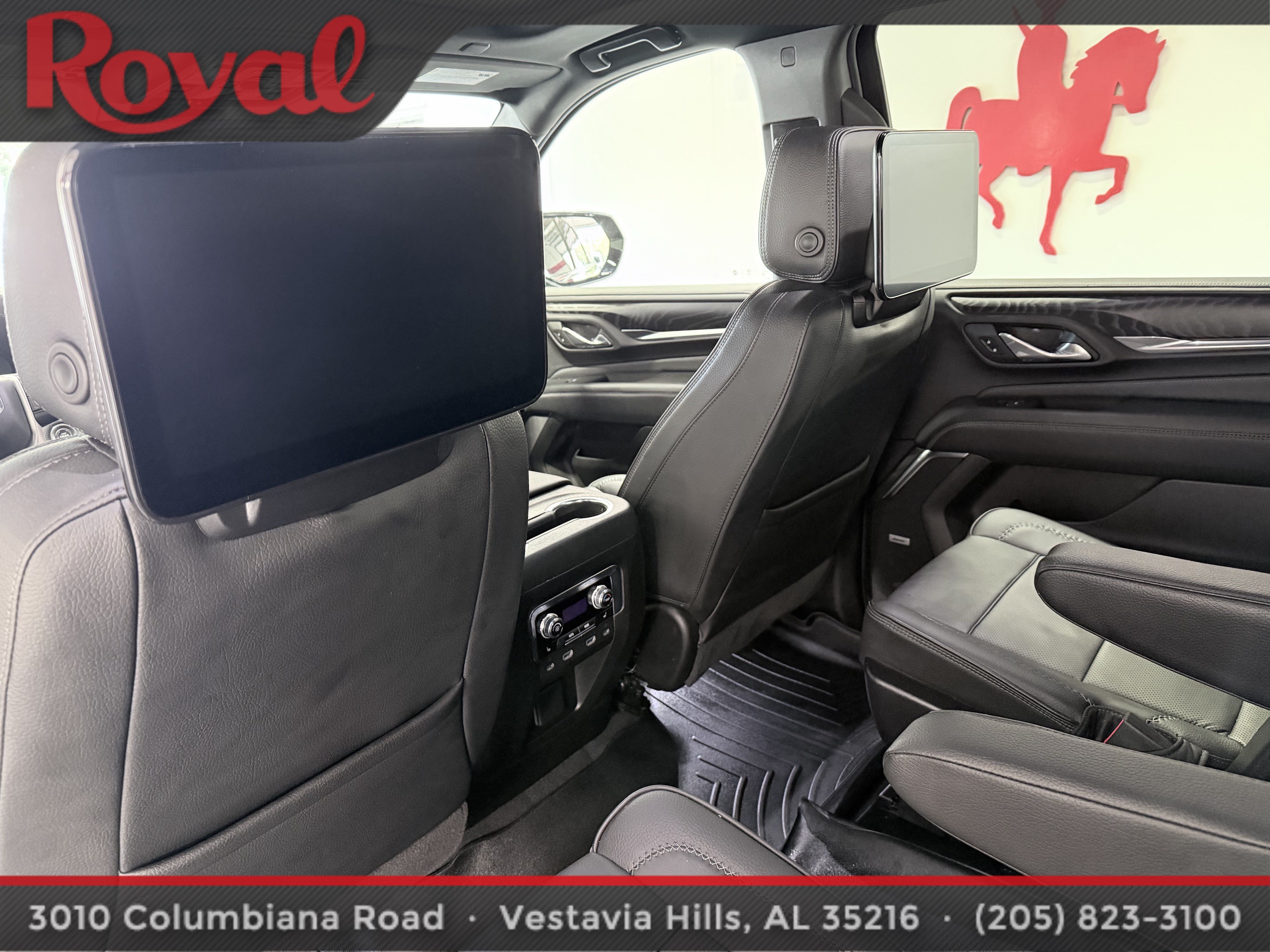 Used 2024 GMC Yukon XL Denali RWD image 16
