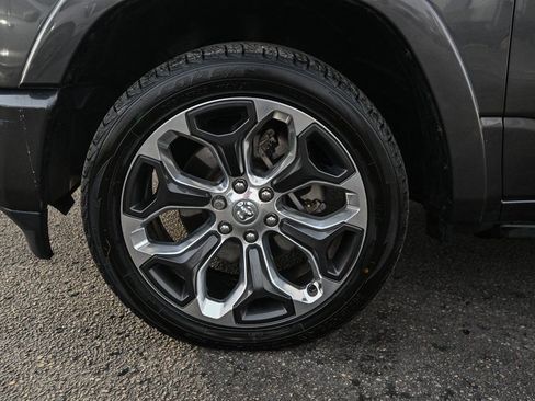 Used 2019 RAM 1500 Limited image 12