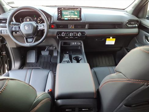 New 2025 Honda Pilot TrailSport image 14