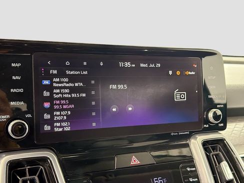Used 2023 Kia Sorento SX AWD/4WD image 16