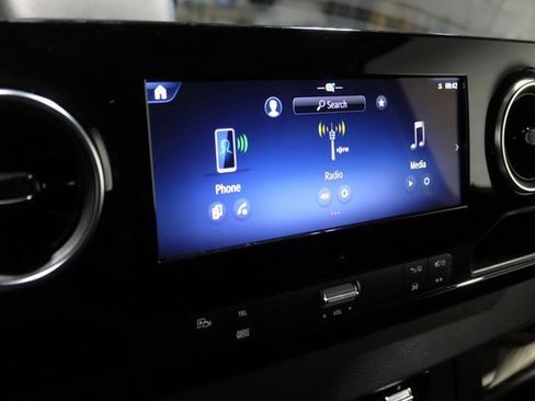 Used 2025 Mercedes-Benz Sprinter 2500 image 20