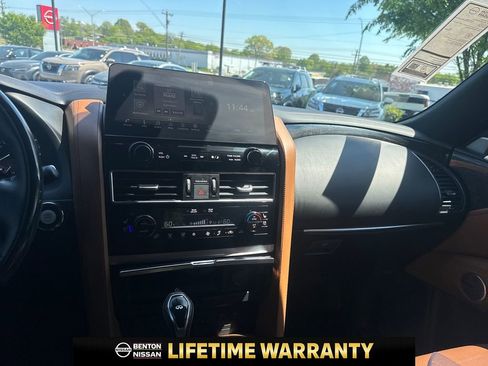 Used 2023 INFINITI QX80 Sensory w/ Cargo Package image 16