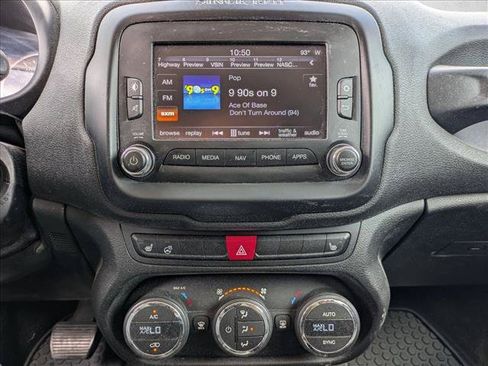 Used 2017 Jeep Renegade Trailhawk AWD/4WD image 12