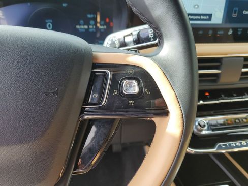 Certified 2023 Lincoln Corsair Reserve image 24