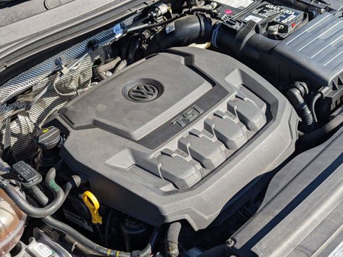 Used 2022 Volkswagen Tiguan SEL R-Line AWD/4WD image 40