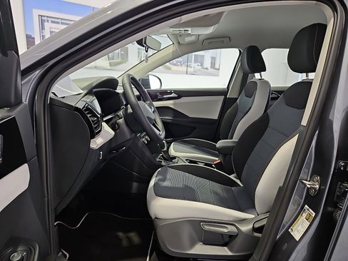 New 2026 Volkswagen Taos S FWD image 11