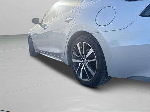 Used 2023 Nissan Maxima SV w/ Floor Mat Group image 28