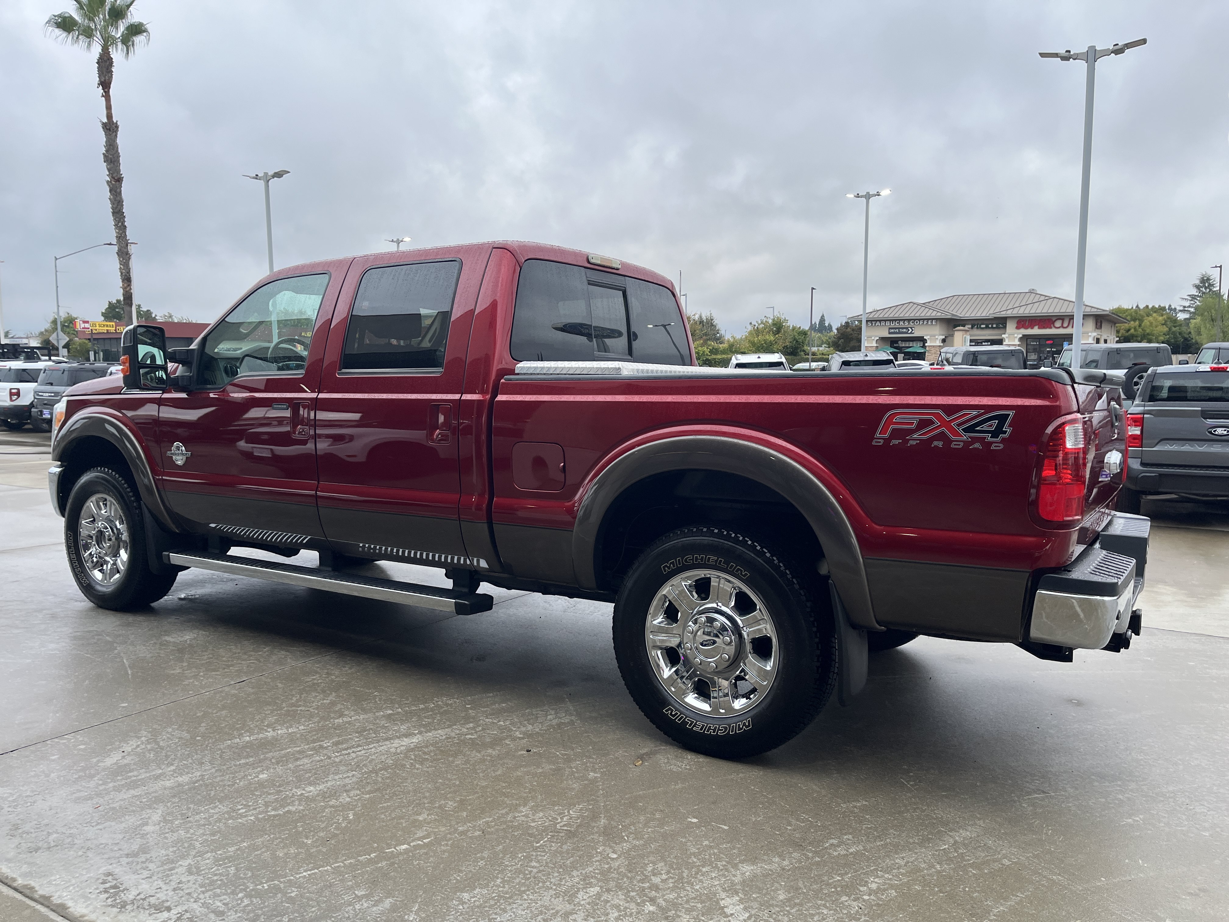 Used 2015 Ford F250 Lariat w/ Lariat Ultimate Package AWD/4WD image 3