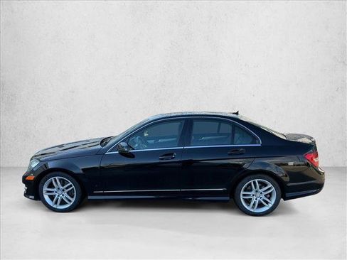 Used 2013 Mercedes-Benz C 300 4MATIC Sedan image 8