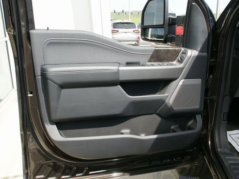 New 2025 Ford F250 Lariat w/ Lariat Ultimate Package image 19