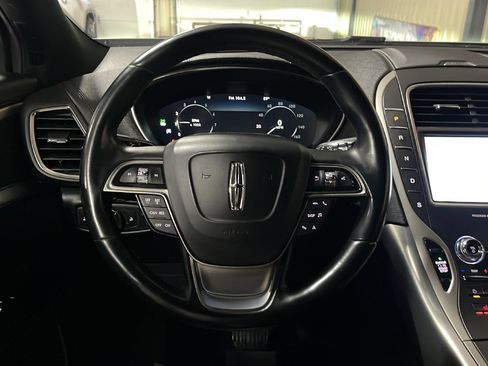 Used 2020 Lincoln Nautilus FWD w/ Equipment Group 101A image 17