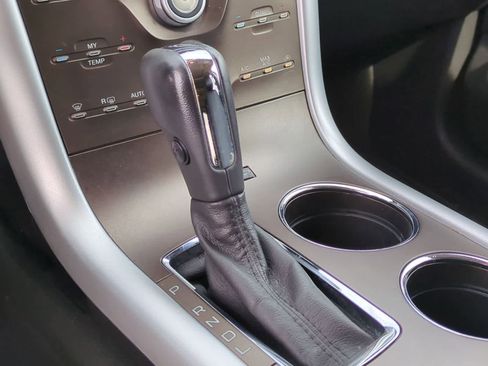 Used 2012 Ford Edge SEL image 30