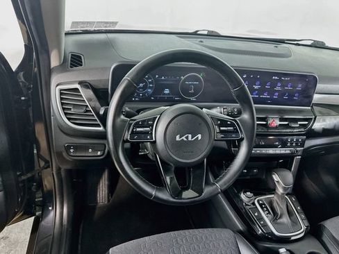 Used 2024 Kia Seltos S AWD/4WD image 18