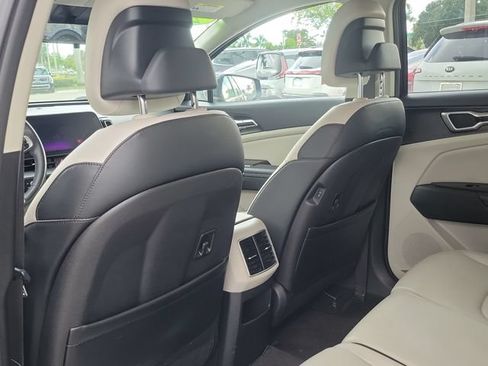 Certified 2024 Kia Sportage EX FWD image 11