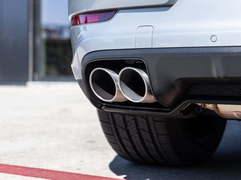 New 2026 Porsche Cayenne S image 16