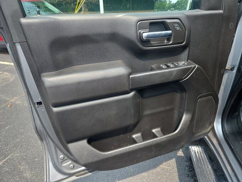 Used 2021 Chevrolet Silverado 1500 Custom AWD/4WD image 14