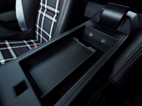 Used 2024 Porsche 911 GT3 RS w/ Weissach Package image 67