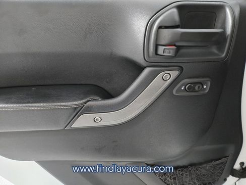 Used 2017 Jeep Wrangler Unlimited Sport AWD/4WD image 19