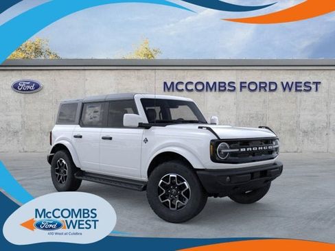 New 2026 Ford Bronco Outer Banks AWD/4WD image 1