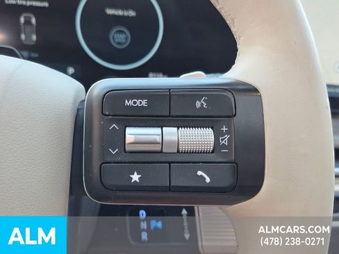 Used 2024 Hyundai Santa Fe Limited image 27