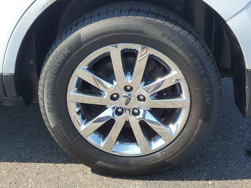 Used 2014 Ford Edge SEL w/ Equipment Group 205A AWD/4WD image 27