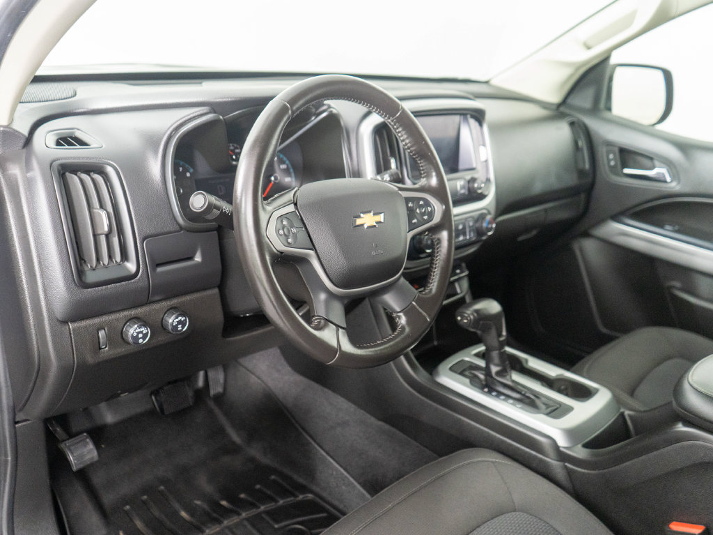 Used 2020 Chevrolet Colorado LT w/ LT Convenience Package AWD/4WD image 13