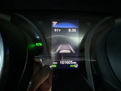 Used 2019 Toyota Camry LE image 17