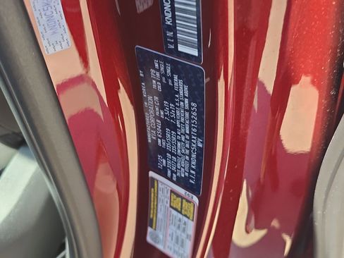 New 2026 Kia Carnival EX image 34