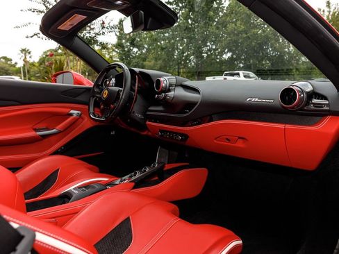 Used 2022 Ferrari F8 Tributo RWD image 15