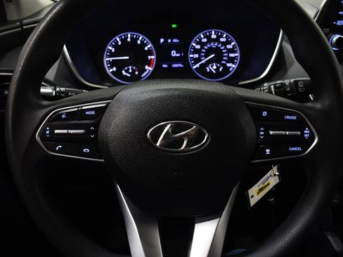 Used 2020 Hyundai Santa Fe SE image 11