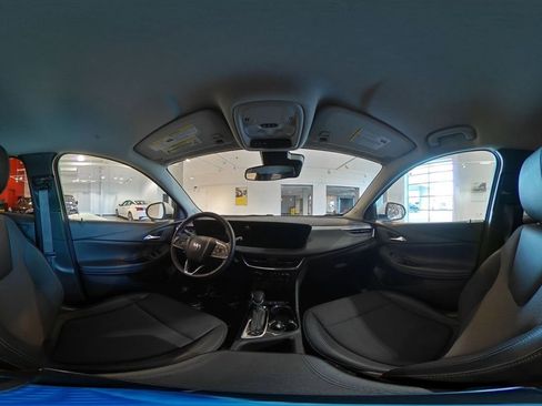 Used 2025 Buick Encore GX Preferred FWD image 41